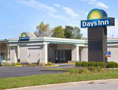 Days Inn By Wyndham Batavia Darien Lake Theme Park Exterior foto